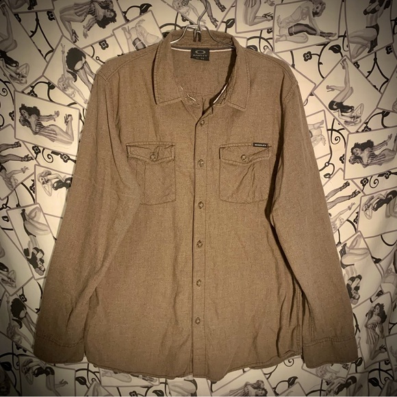 Lightweight Brown Oakley Buttondown Shirt - Picture 1 of 4